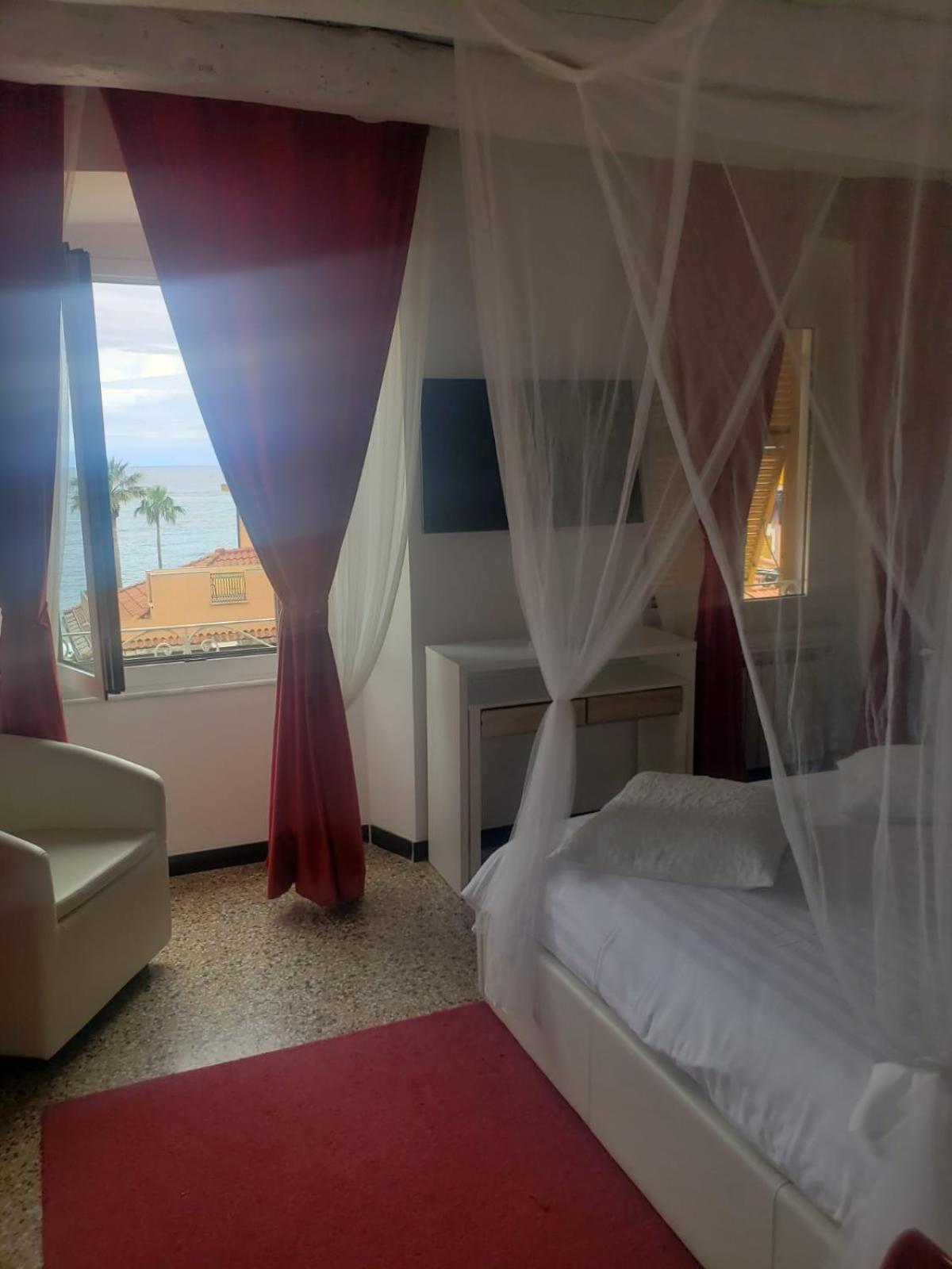 Varazze Suite Sauna E Hammam Eksteriør billede